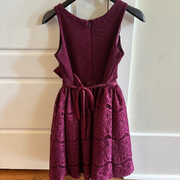 Girls Dress (size 8) - Picture 2 of 4